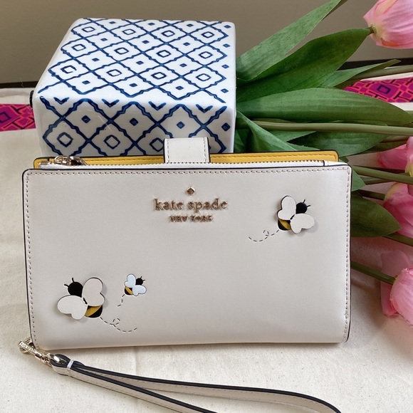 Kate Spade honey bee phone wallet wristlet - Picture 2 of 13